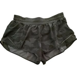 Lululemon Women's Hotty Hot Short II Long 2" Mid-Rise Incognito Camo Black 10